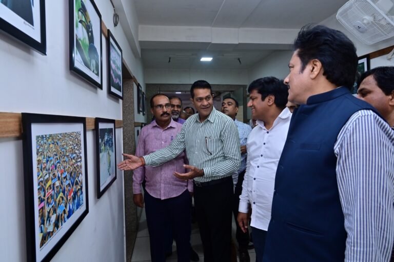 विश्व फोटोग्राफी दिवस पर नोएडा मीडिया क्लब की पांचवीं फोटो प्रदर्शनी का भव्य आयोजन