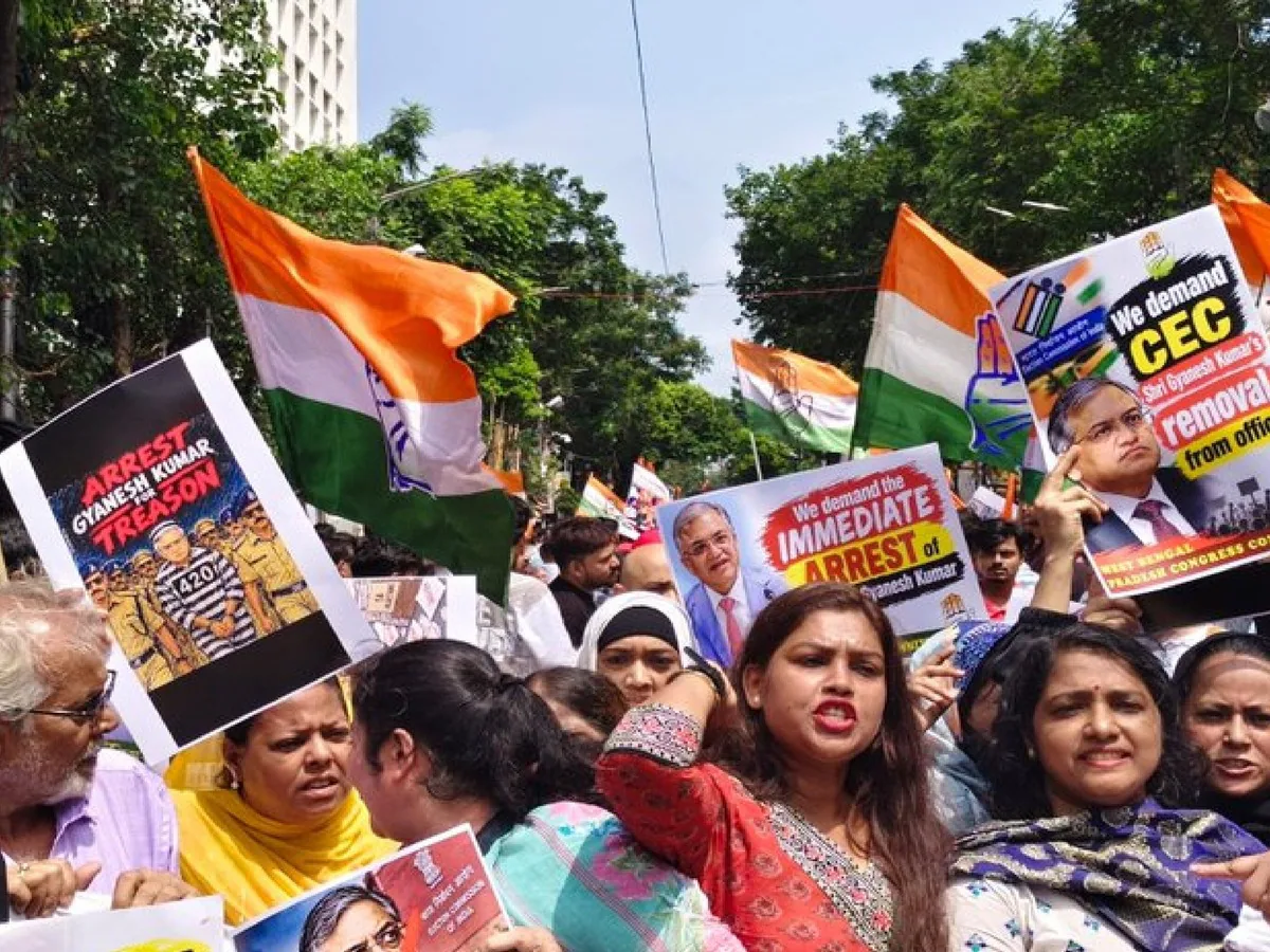 “CEC के खिलाफ Congress का हल्लाबोल, कई राज्यों में प्रदर्शन से गरमाई सियासत!”