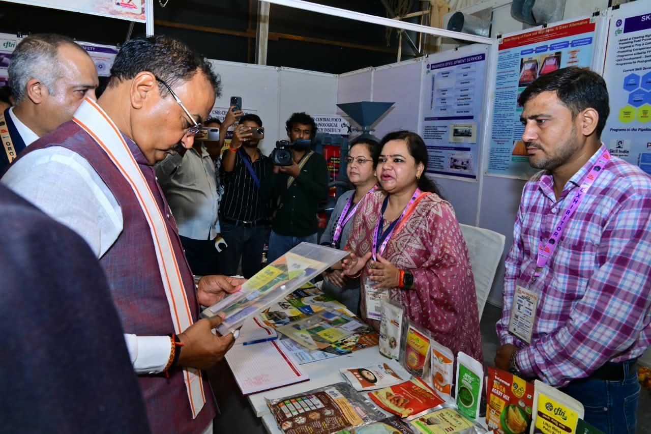 यूपी को खाद्य प्रसंस्करण का अग्रणी हब बनाने के लिए कटिबद्ध डबल इंजन सरकार: केशव मौर्य