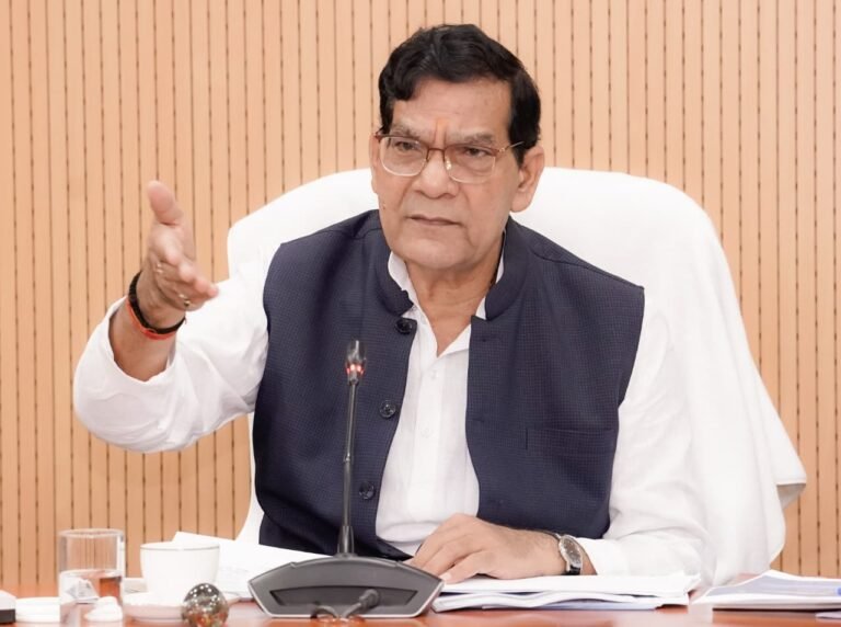  सेवा संकल्प अभियान को सफल बनाने के लिए सभी विभाग आपसी समन्वय से करें कार्य: ए.के. शर्मा