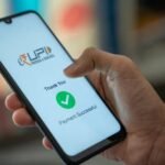 UPI पर बड़ा बदलाव! ₹2,000 से ऊपर पेमेंट पर 0.4% MDR, जानिए किसे देना होगा चार्ज