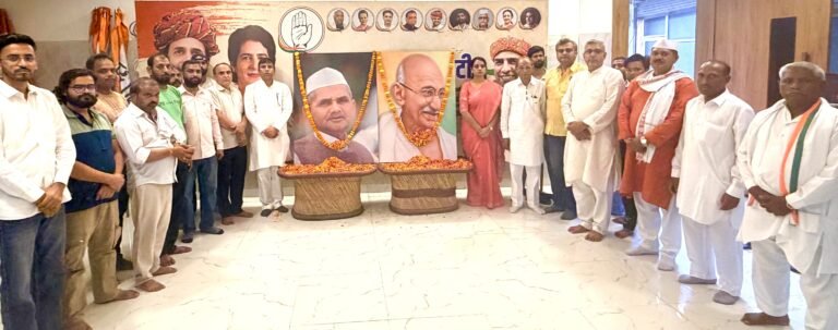 Gandhi-Shastri Jayanti पर Congress का कार्यक्रम, दीपक भाटी ने महापुरुषों को किया नमन