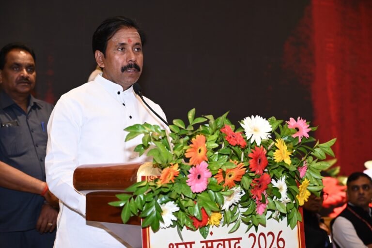 श्रम संवाद-2026: यूपी में चार श्रम संहिताओं पर मंथन, श्रमिकों की सामाजिक सुरक्षा पर जोर
