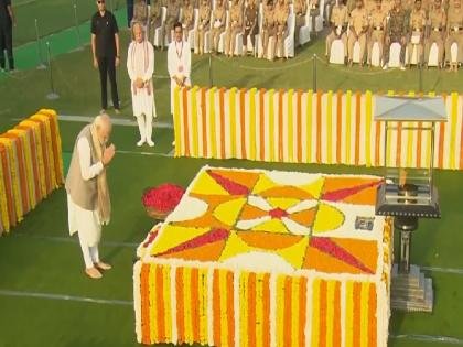 Gandhi Jayanti 2026: देशभर में Bapu को नमन, Rajghat पर PM Modi ने दी श्रद्धांजलि