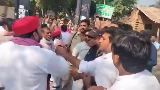  MLC Voting 2026: फतेहपुर में फर्जी वोटिंग के आरोप, मुजफ्फरनगर में धक्का-मुक्की