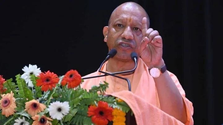 योगी का कांग्रेस पर तीखा वार | EVM और चुनाव आयोग पर घेरा | बोले- अराजकता बंद करो!